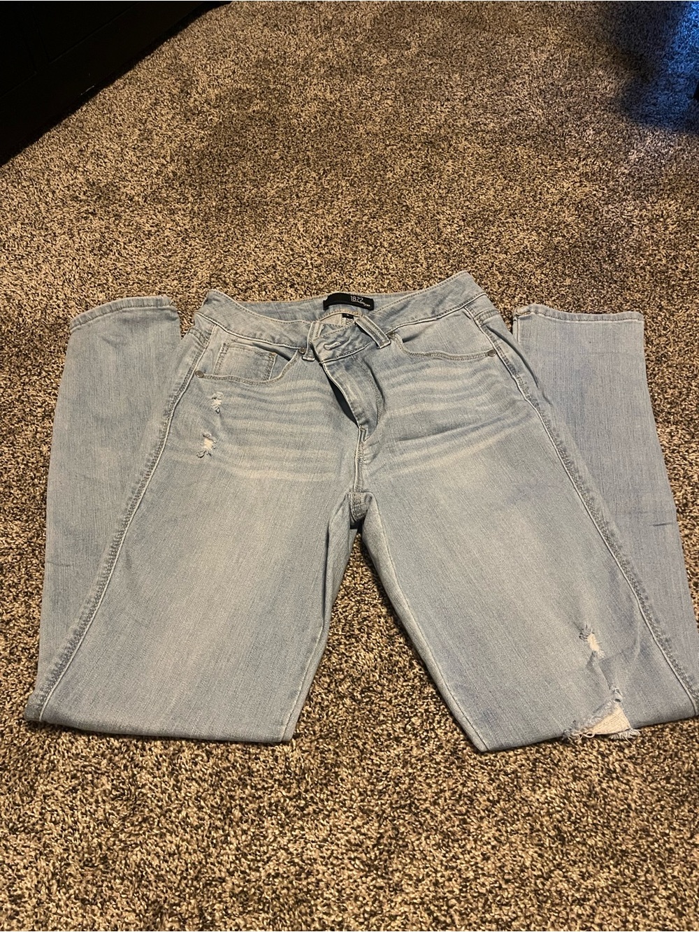 1822 Denim Light Blue Women's Jeggings - Faded Distressed Style